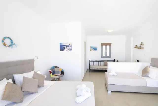 غرفة سوبيريور ثلاثية بسرير مزدوج وسرير فردي، Thira S Dolphin Hotel 8/10