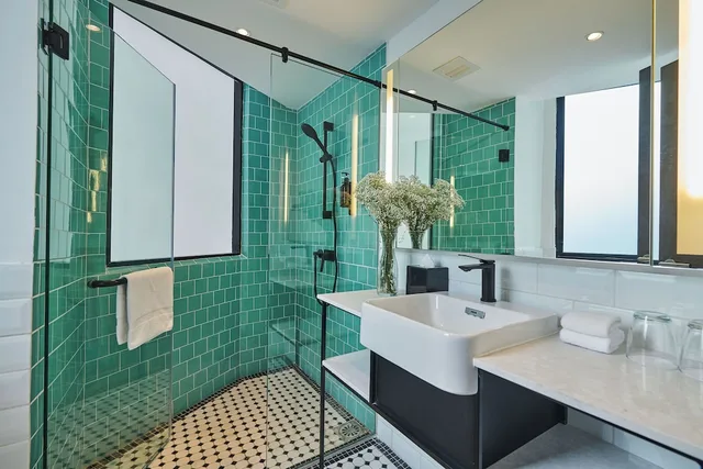 Plus, Superior, Twin Beds، J-Hotel By Dorsett 4/4
