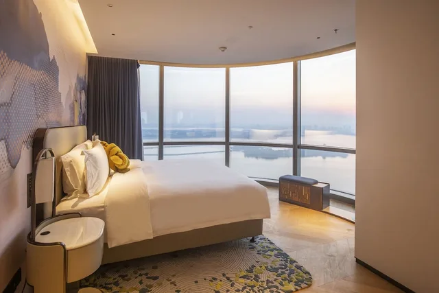 Magnificent, Suite, King Bed, M Social Hotel Suzhou 2/4
