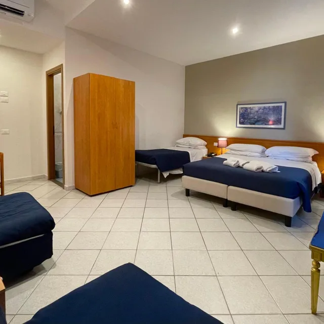 غرفة سوبيريور بسرير مزدوج، HOTEL LEOPOLDA 1/9