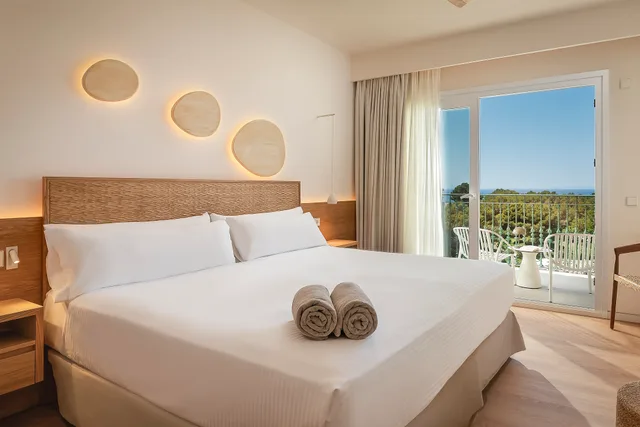 غرفة سوبيريور بسرير مزدوج بإطلالة على البحر، Valentin Son Bou Hotel Apartments 2/9