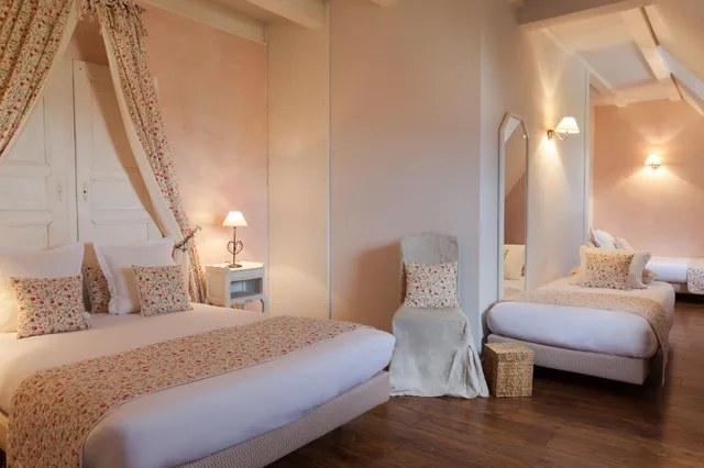 غرفة عائلية، Le Verger Des Chateaux the Originals Relais Inter Hotel 2/2