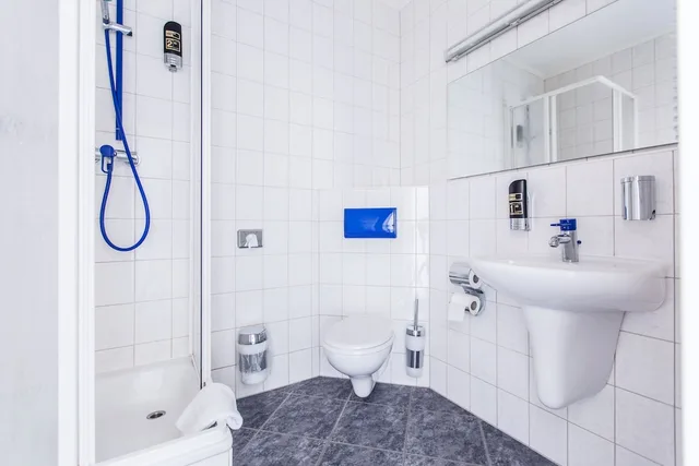 سكن مشترك مختلط بأربعة أسرّة، a&o Berlin Kolumbus 2/3