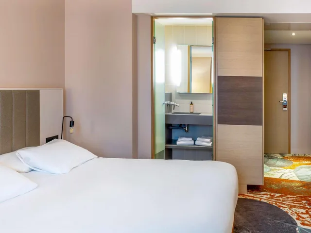 غرفة بريفيليج بسرير مزدوج بإطلالة، MERCURE AMIENS CATHEDRALE 7/10