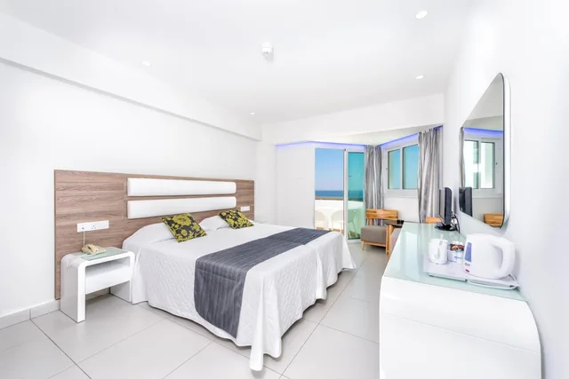 Room, Single Bed, Lateral Side Sea View، Tasia Maris Sands Beach Hotel - Adults Only 4/8