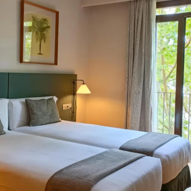 Room, Single Bed, Ramblas View، Hotel Arc La Rambla 2/3