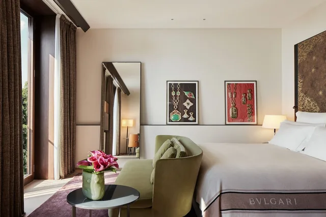 1 Bedroom, Junior Suite, Studio, King Bed, Garden View، Bulgari Hotel Milano 5/9