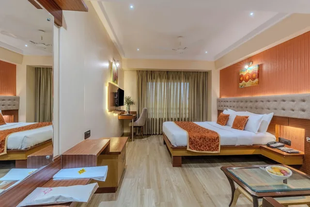 Deluxe, Double Bed, Hotel President 3/10