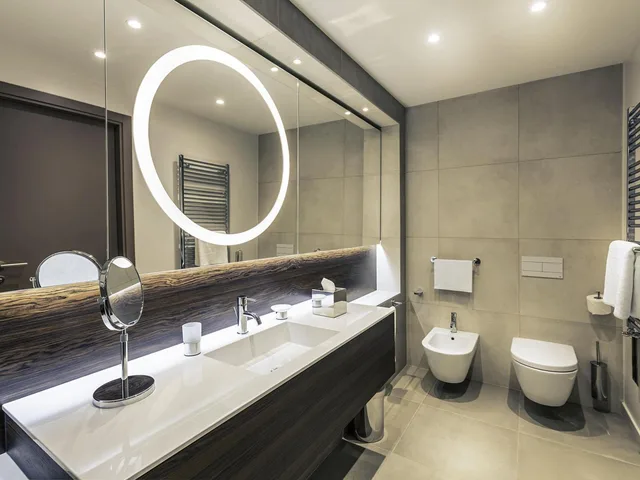 غرفة بريفيليج بسرير كينج، Mercure Almaty City Center 5/5