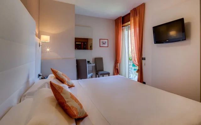 Standard, Queen Bed, Sea View, Best Western Regina Elena 5/10