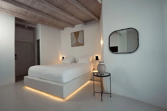 Mini, Premium, Queen Bed, Caldera View, Plunge Pool، Rocabella Deluxe Suites And Spa 10/10