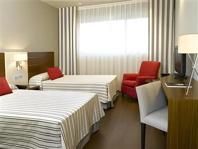 غرفة بسرير مزدوج، Sercotel Ciutat de Montcada 2/3