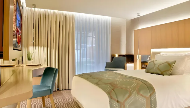 غرفة بريميوم بسرير فردي بإطلالة على المتنزه، Maestral Resort & Casino 1/2