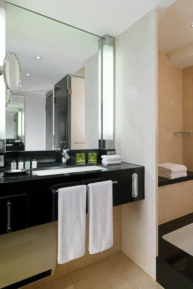 غرفة سوبيريور بسريرين منفصلين، Four Points by Sheraton Munich Arabellapark 6/8