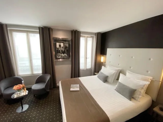 غرفة سوبيريور بسرير كوين، Hotel de la Paix Tour Eiffel 1/5