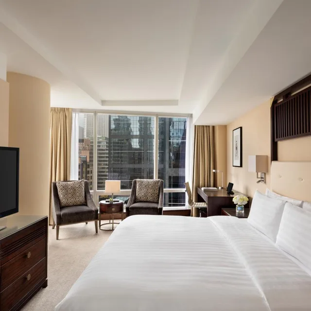 غرفة بريميير بإطلالة، Shangri-La Toronto 1/10