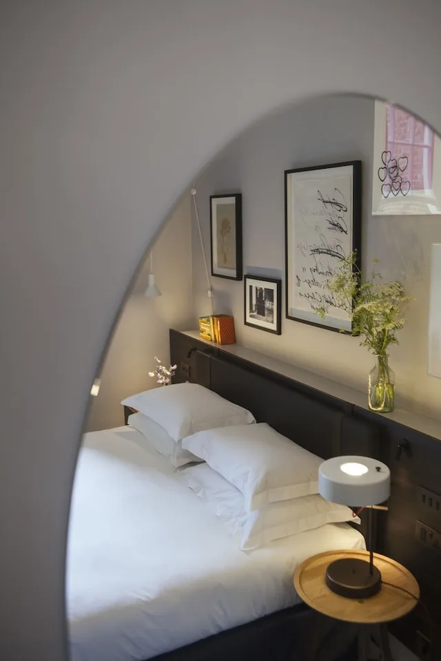 غرفة بسرير كينج تُحدَّد عند الوصول، The Laslett Hotel 2/2