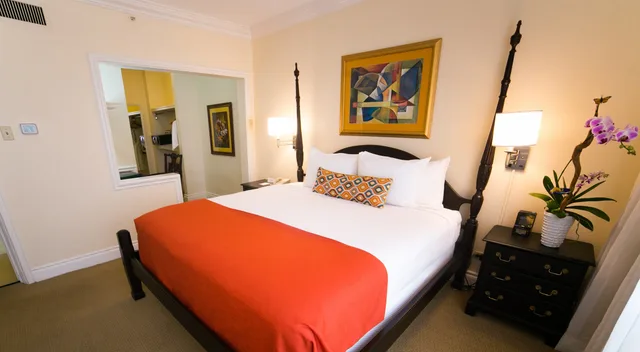 جناح بغرفة نوم واحدة، The Courtleigh Hotel And Suites 1/2