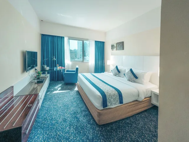 غرفة سوبيريور بسرير مزدوج، Kingsgate Hotel Abu Dhabi By Millennium 3/10