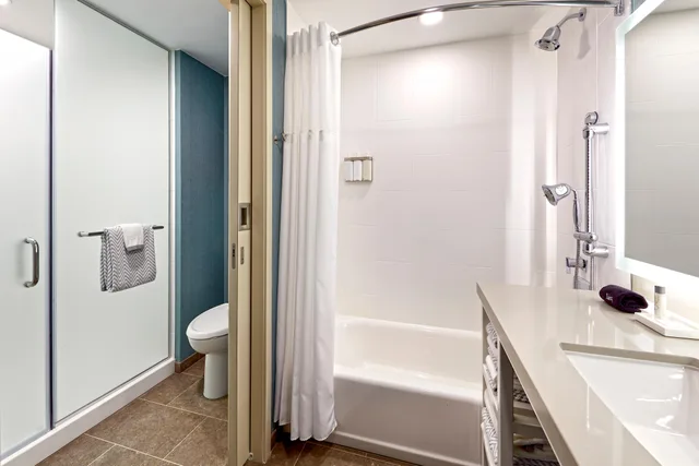 غرفة كلاسيكية، Anaheim Suites Hotel 2/3