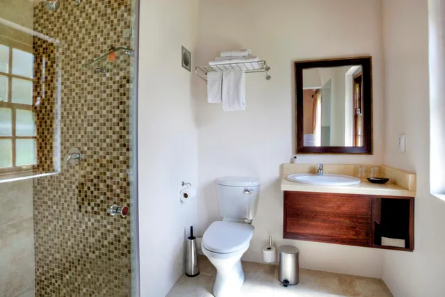 غرفة قياسية بسرير مزدوج، Oakhurst Hotel 7/8