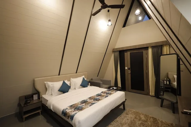 Premium, Cottage, Plunge Pool, Vindhyachal Resort 2/5