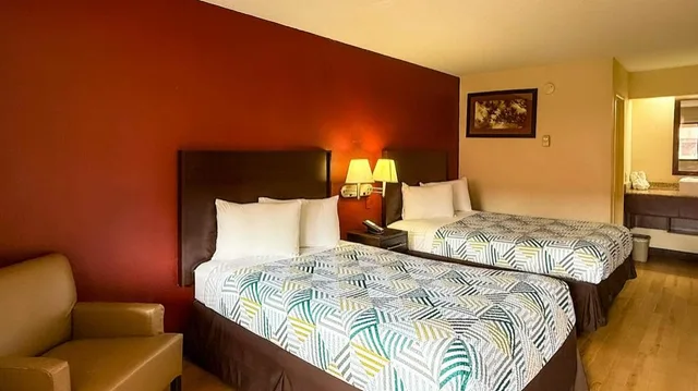 2 Full Beds - Mobil Access Tub Smk Micfridg، Motel 6 Atlanta Smyrna / Ballpark 2/5
