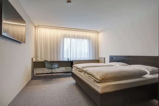 غرفة قياسية بسرير مزدوج، eXo Fly Level 4 Hotel Stuttgart 1/6