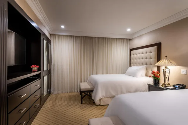 جناح فاخر بسرير مزدوج، Beverly Hills Plaza Hotel & Spa 2/6