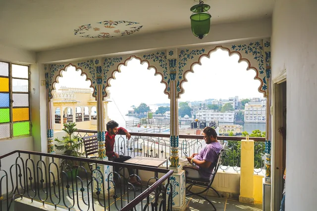 Hotel Lake Ghat Palace, Udaipur 37/53