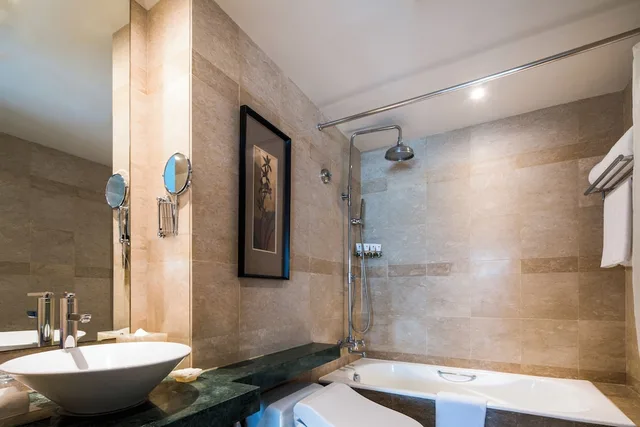 غرفة سوبيريور بسرير كينج بإطلالة على المدينة، Grand Mercure Shanghai Hongqiao 5/6