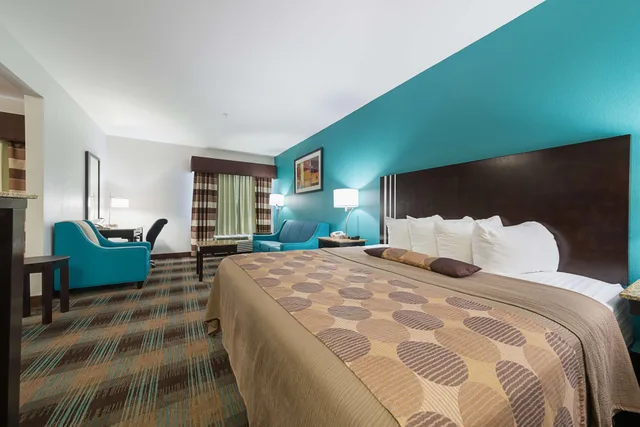 Mini, Suite, King Bed, Sofa, Jetted Tub، Best Western Plus Deridder Inn Suites 1/4