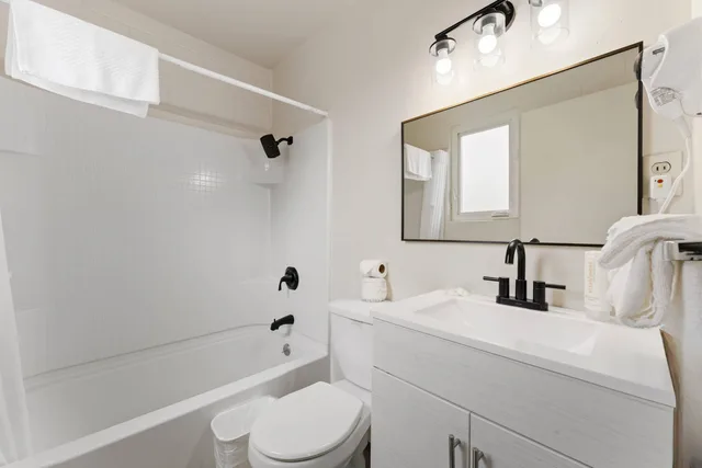 غرفة بسريرين مزدوجين، Econo Lodge Inn & Suites Heavenly Village Area 7/10