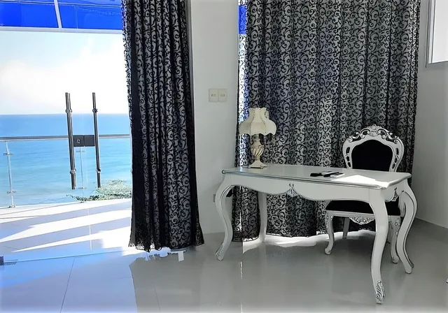 Deluxe, King Bed, Ocean Tower، Bacolet Beach Club 4/6