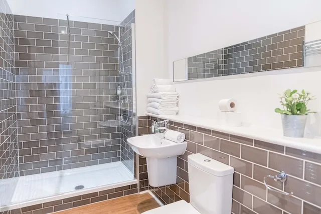 شقة فاخرة بسرير كوين وسرير مزدوج، Edinburgh Castle Apartments And Suites 2/4