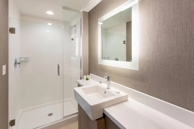 جناح بسرير كينج مع سرير سحّاب إضافي، SpringHill Suites by Marriott Minneapolis Maple Grove/Arbor Lakes 8/10