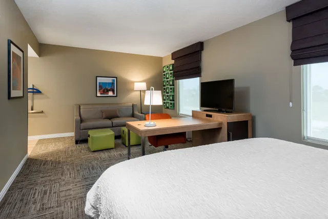 غرفة قياسية بسرير كينج، Hampton Inn & Suites West Melbourne-Palm Bay Road 1/4
