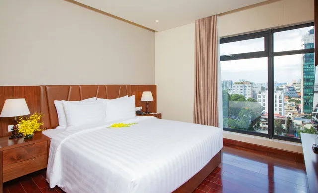Suite, King Bed, Orchids Hotel Saigon 1/10