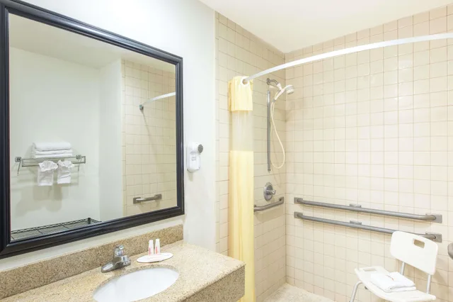 غرفة بسرير كوين لذوي الإعاقة، Days Inn By Wyndham Tucson Airport 6/7