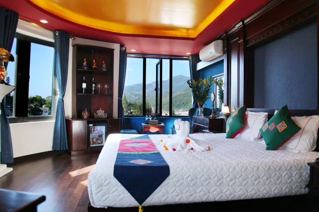 جناح كلاسيكي بسرير كينج بإطلالة على المدينة، Sapa House Hotel 1/1