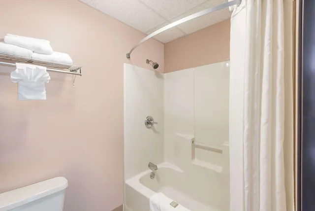 غرفة بسريرين كوين، Super 8 by Wyndham Winfield/Quail Ridge Area 4/4