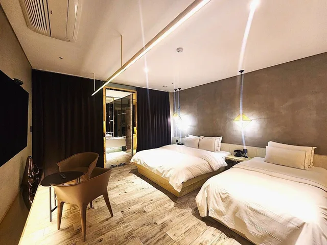 غرفة بريميير ديلوكس بسرير كوين وسرير فردي مع سرير إضافي، Ischia Hotel 1/1