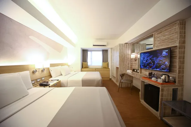 Tryp, Cityscape, 2 Queen Beds، TRYP by Wyndham Mall of Asia Manila 2/4