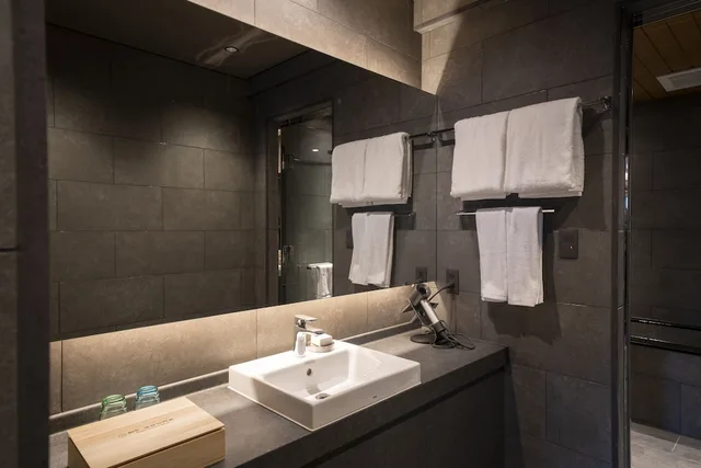 Presidential, Suite, Twin Beds, Allergy Friendly، WAQOO Naritasan Monzen 5/6