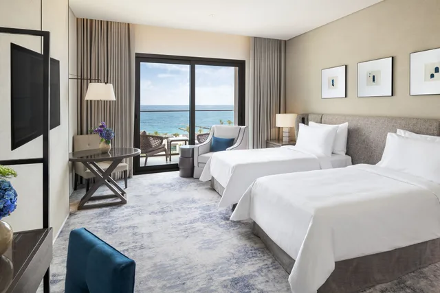 Deluxe Room Ocean View Twin, Address Beach Resort Fujairah 1/3