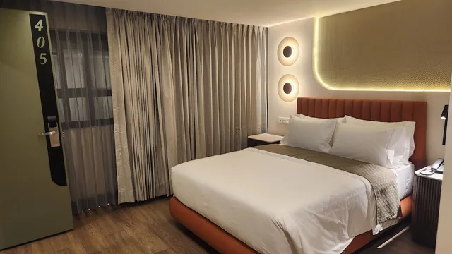 غرفة قياسية بسرير كوين، Expo Satelite Hotel and Suites 2/7