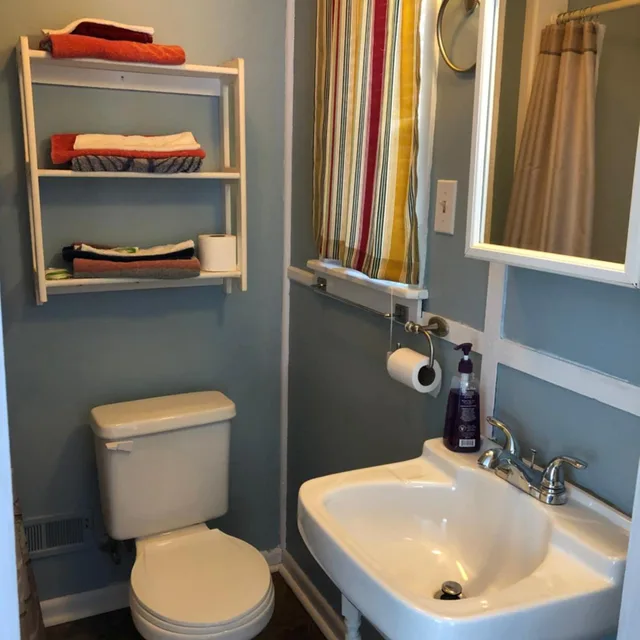غرفة كبيرة بسرير مزدوج، Hills Motel & Marina 3/3