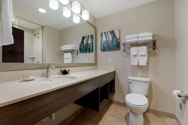 جناح بسريرين كوين، Best Western Plus Centralia Hotel & Suites 6/10