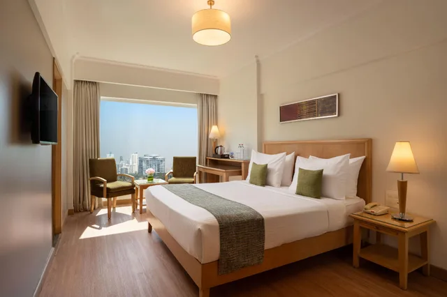 Deluxe, Fariyas Hotel Mumbai 1/2