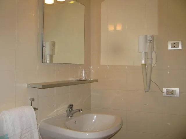 Room, Single, Lieta Sosta 5/5
